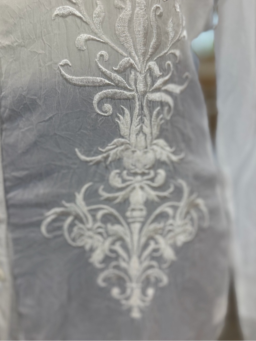 Johnny Was White Embroidered Button Front Boho Blouse Dainty XS Romantic Top - Picture 3 of 11